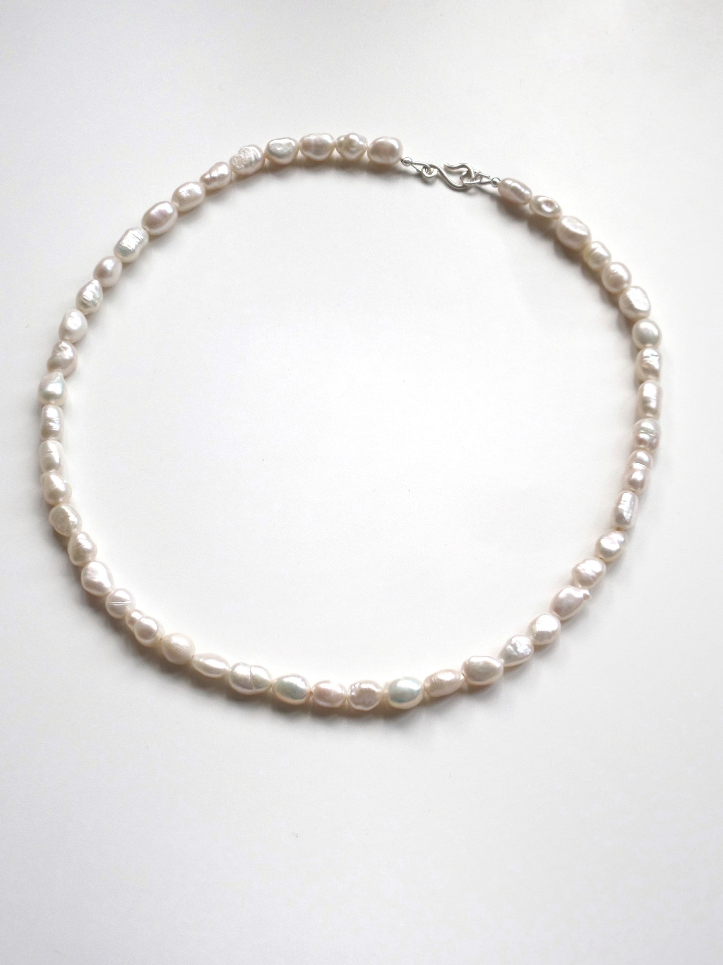 xx Organic shaped Freshwater Pearls Necklace